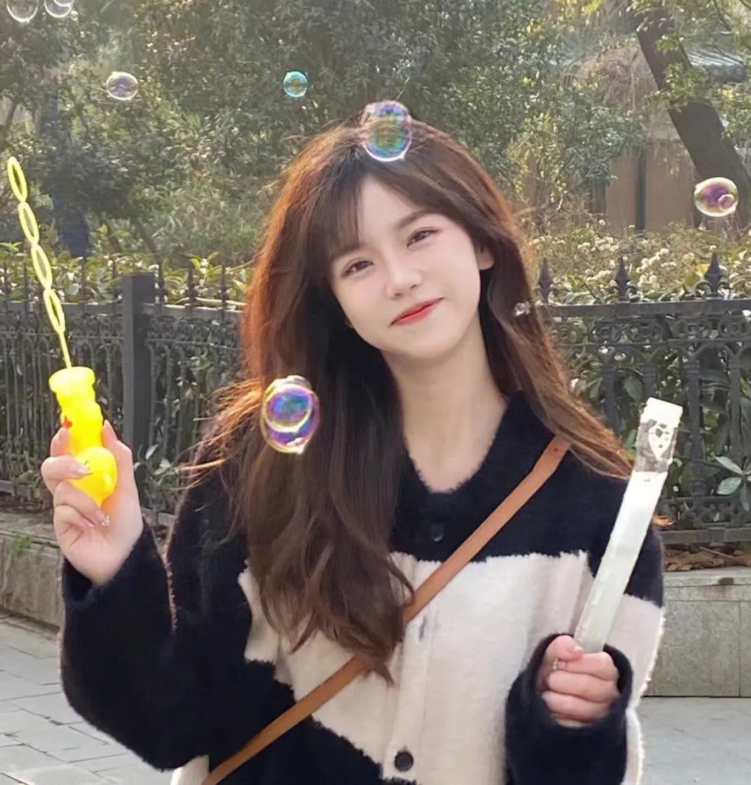 阿奇一家